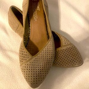 9.5 womens toms